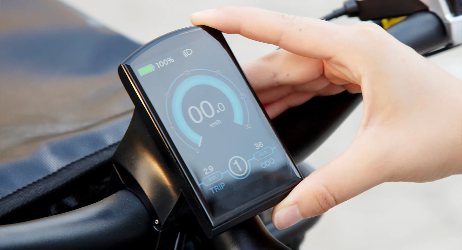 Co przedstawia wyświetlacz w Jobobike Robin
